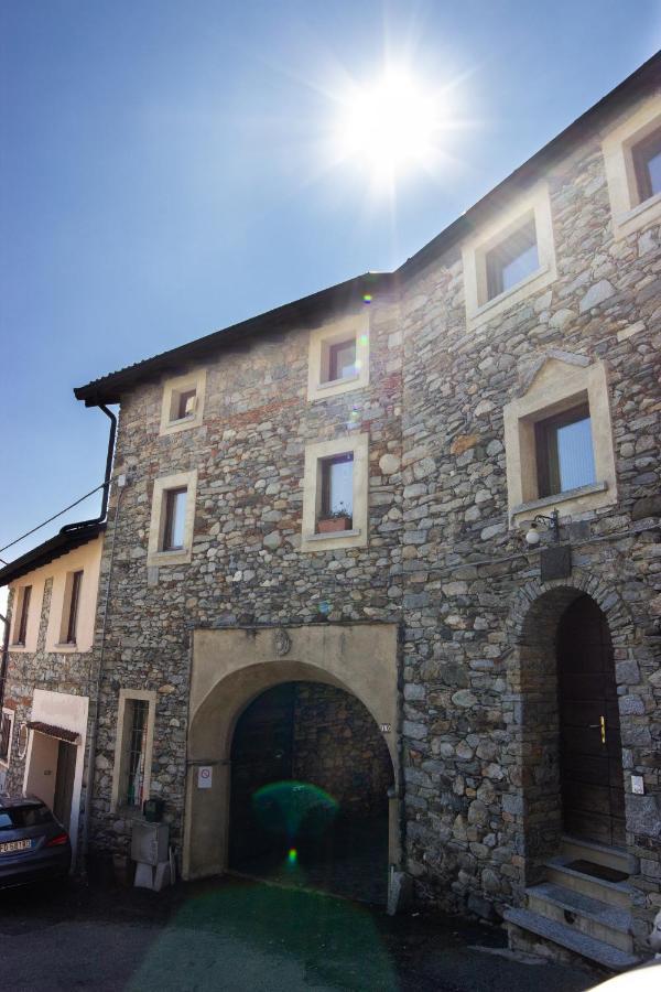 Casa Patrone Hotel Nebbiuno Bagian luar foto