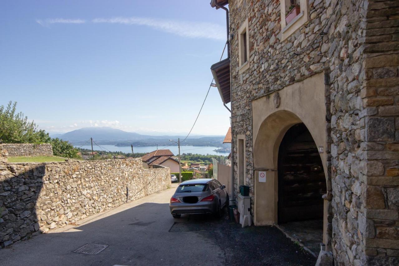 Casa Patrone Hotel Nebbiuno Bagian luar foto